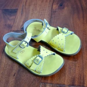 Footmates Size 10 Yellow sandal
